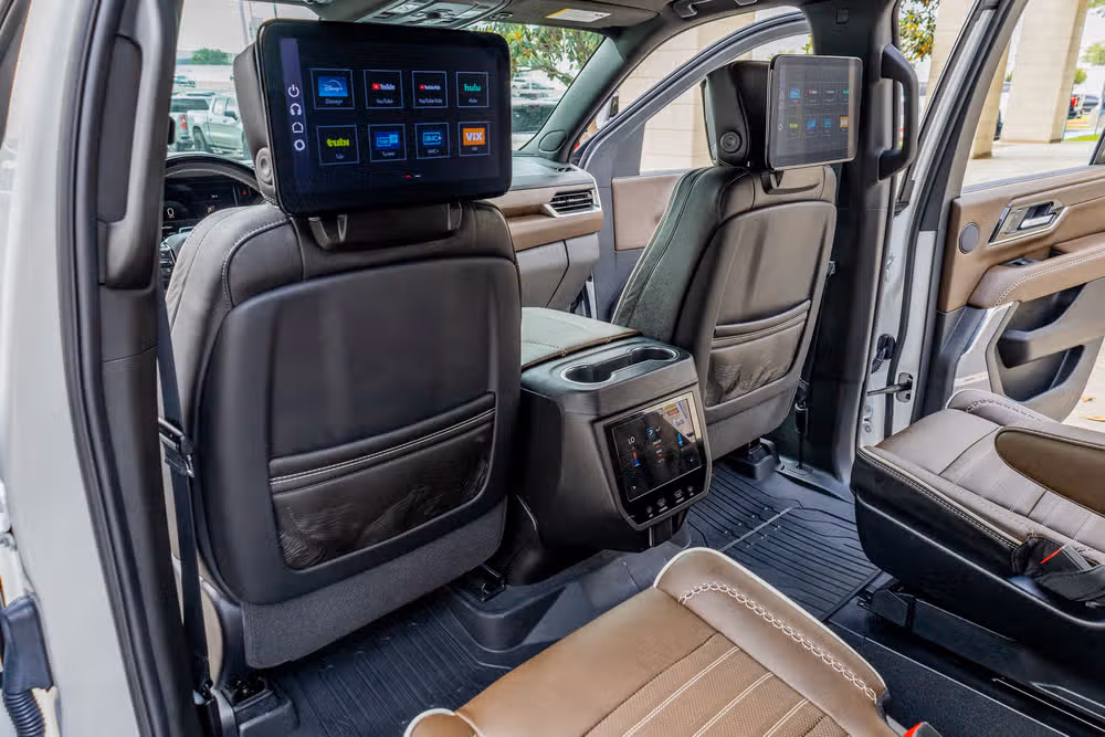 2025 GMC Yukon Denali Ultimate Image 34
