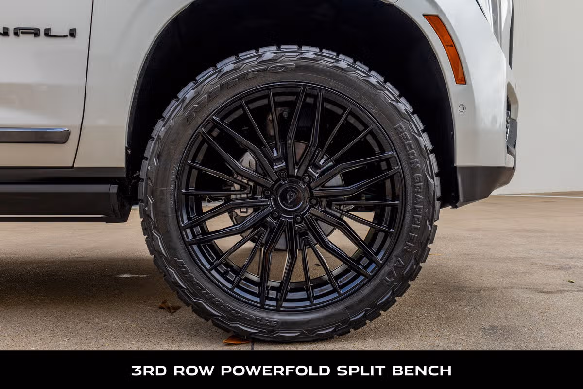 2025 GMC Yukon Denali Ultimate