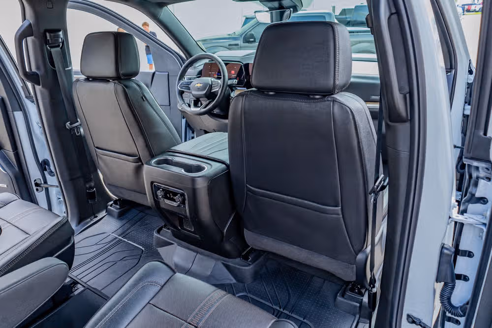 2026 Chevrolet Suburban High Country Image 32