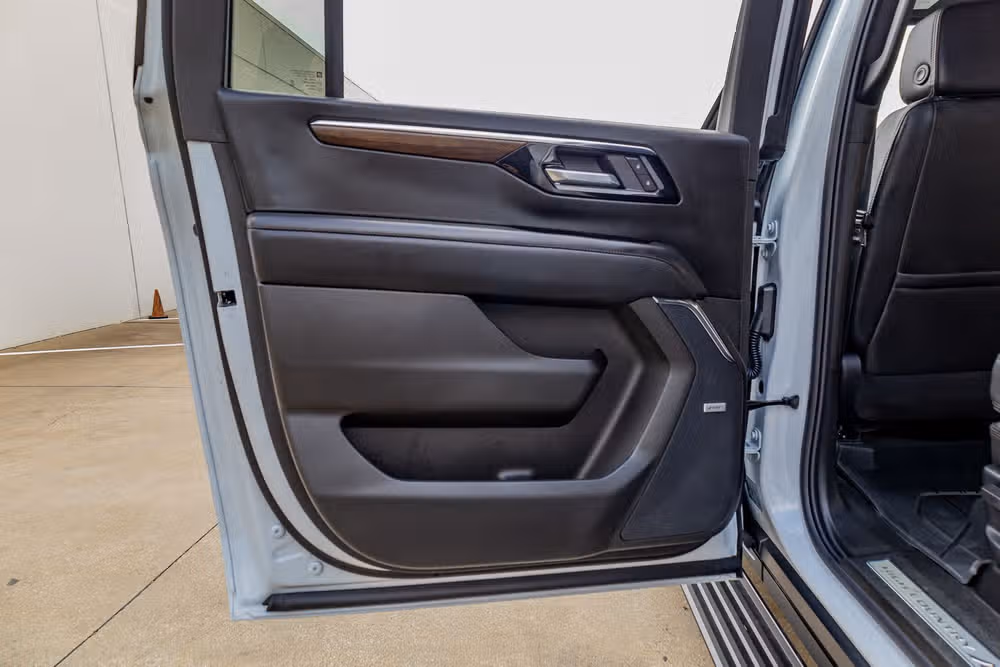 2026 Chevrolet Suburban High Country Image 39