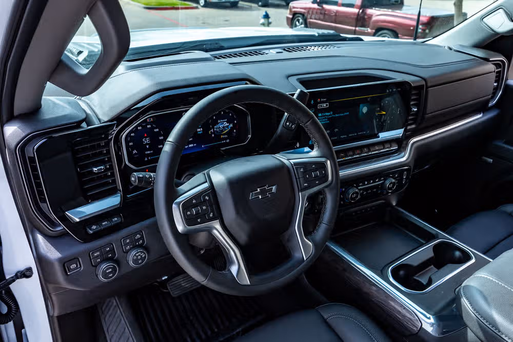 2026 Chevrolet Silverado 2500HD LTZ Crew Cab Image 17