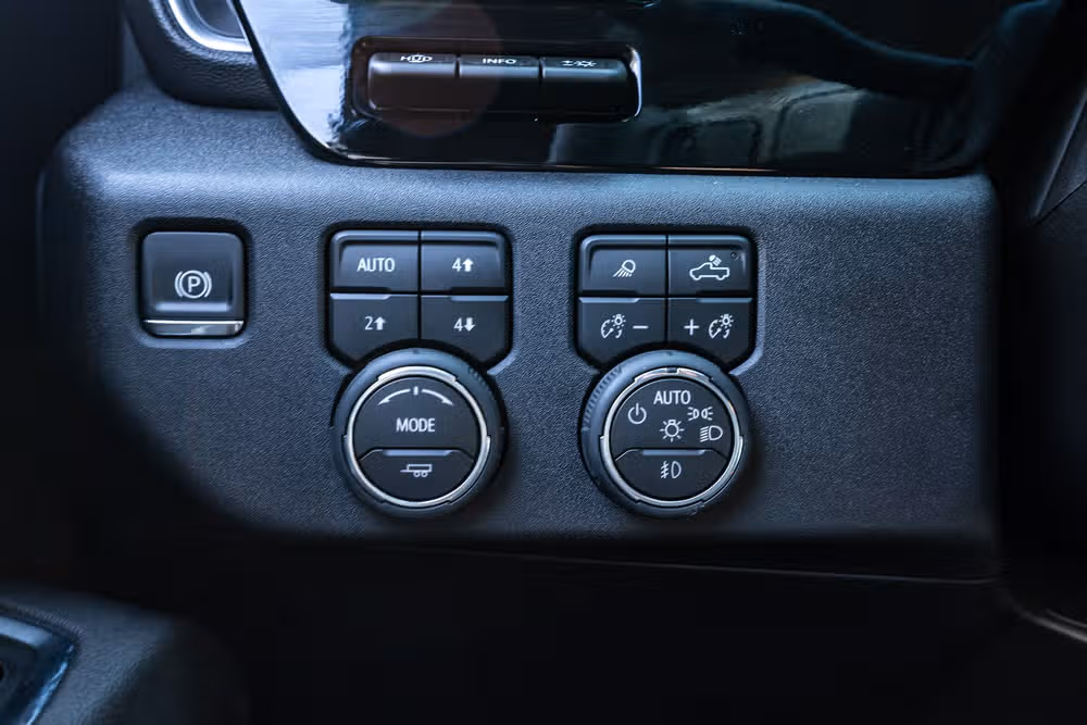 2026 Chevrolet Silverado 2500HD LTZ Crew Cab Image 22