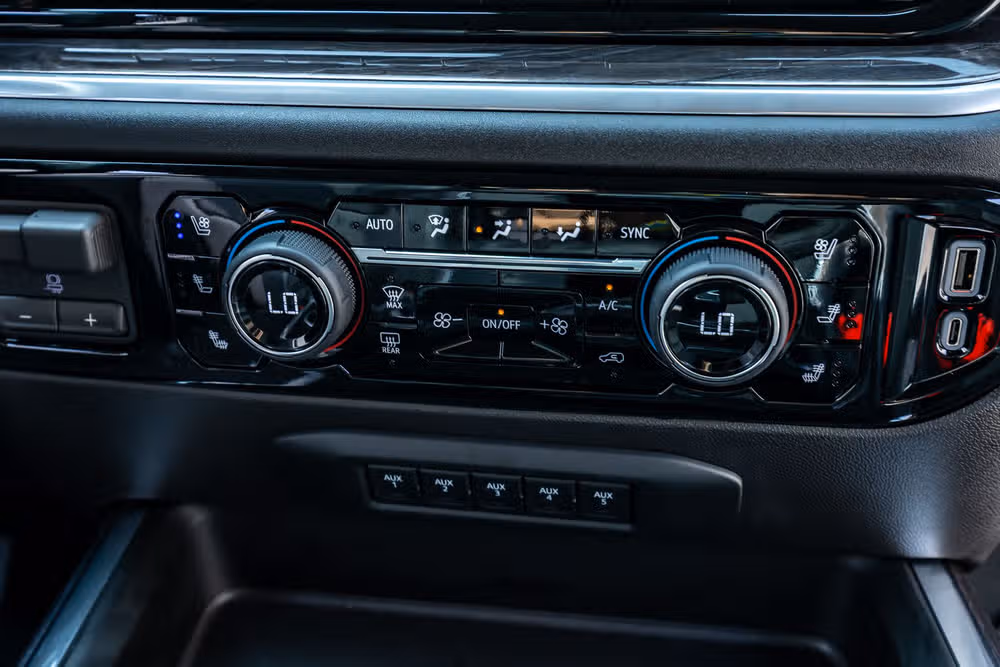 2026 Chevrolet Silverado 2500HD LTZ Crew Cab Image 27