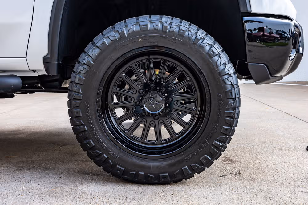 2026 Chevrolet Silverado 2500HD LTZ Crew Cab Image 12