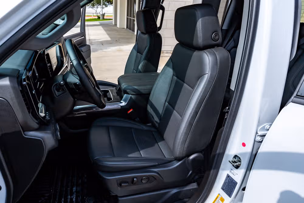 2026 Chevrolet Silverado 2500HD LTZ Crew Cab Image 30