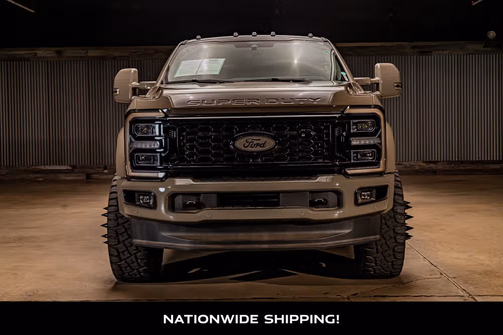 2026 Ford F-450 Super Duty Platinum Plus Crew Cab Image 4