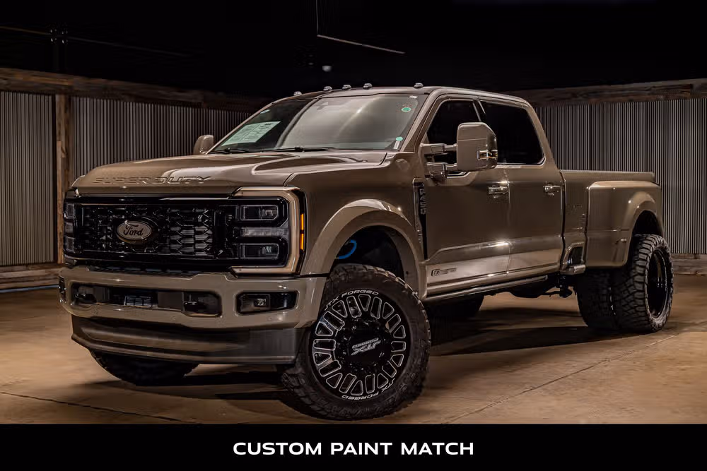 2026 Ford F-450 Super Duty Platinum Plus Crew Cab Image 5