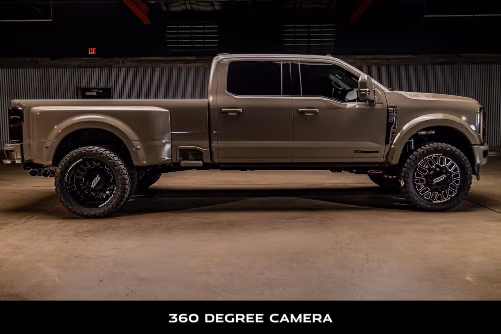 2026 Ford F-450 Super Duty Platinum Plus Crew Cab Image 10