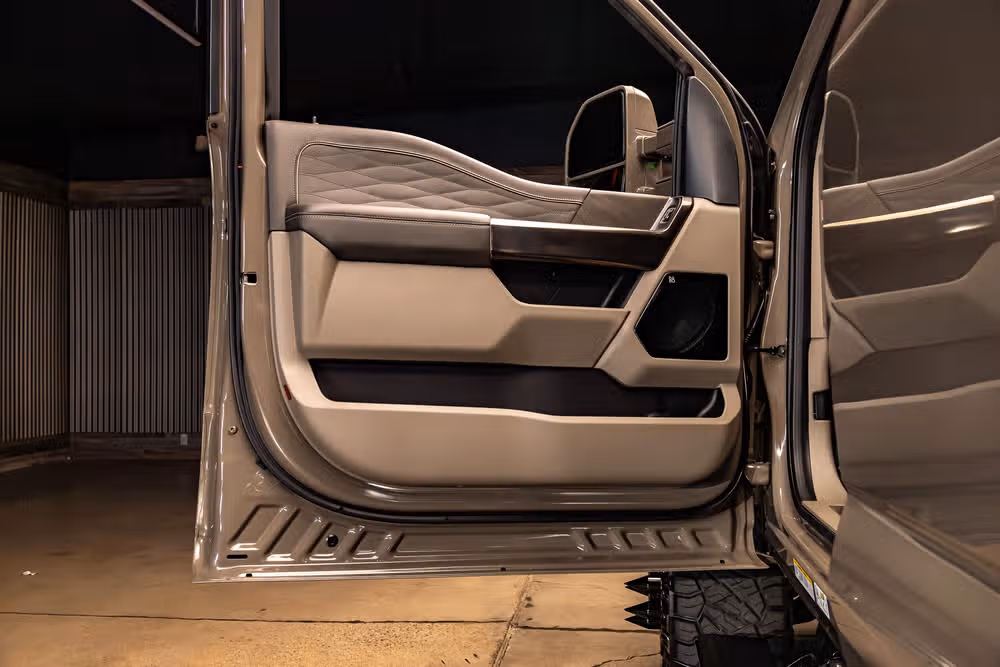 2026 Ford F-450 Super Duty Platinum Plus Crew Cab Image 30