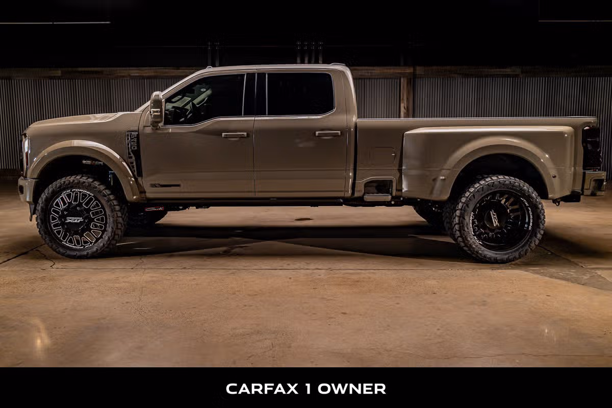 2026 Ford F-450 Super Duty Platinum Plus Crew Cab