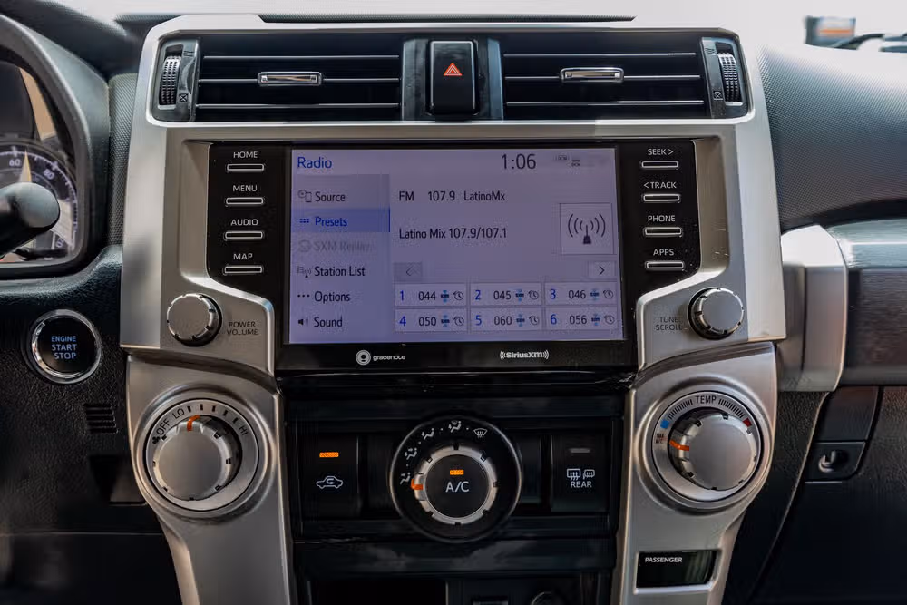 2022 Toyota 4Runner SR5 Image 25