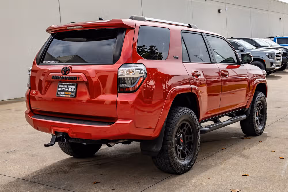 2022 Toyota 4Runner SR5 Image 9