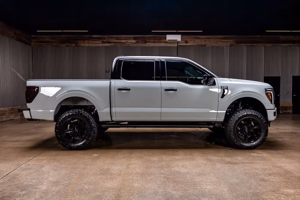 2026 Ford F-150 Lariat SuperCrew Image 11