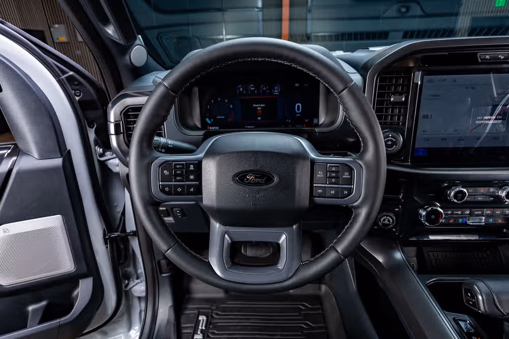 2026 Ford F-150 Lariat SuperCrew Image 19