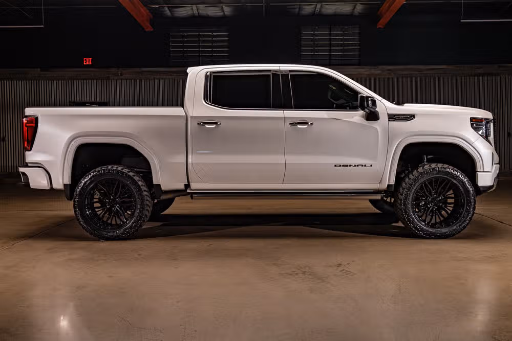 2024 GMC Sierra 1500 Denali Ultimate Crew Cab Image 11