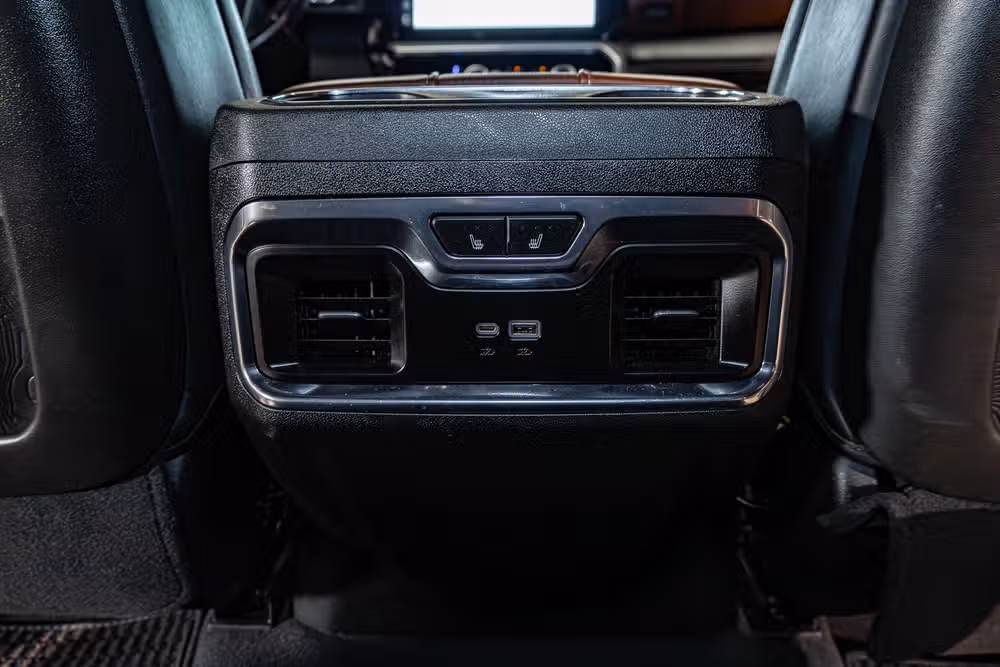 2024 GMC Sierra 1500 Denali Ultimate Crew Cab Image 23