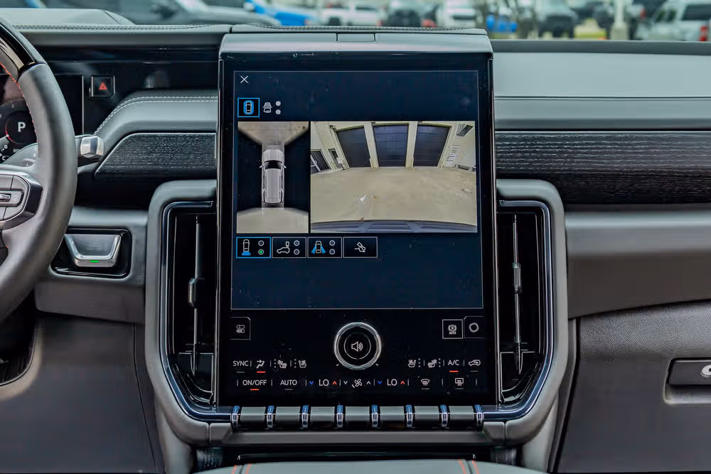 2026 GMC Yukon AT4 Ultimate Image 26