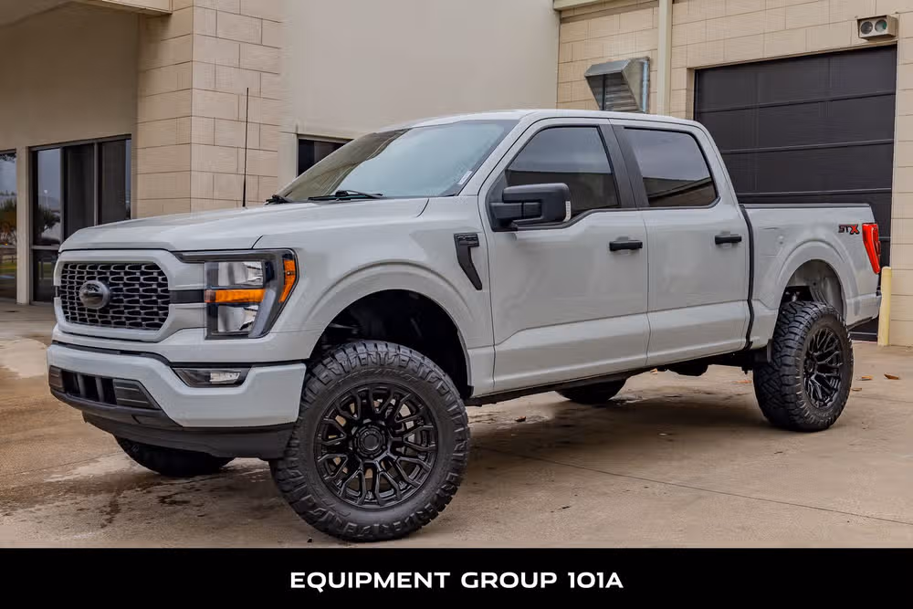 2023 Ford F-150 XL SuperCrew Image 5