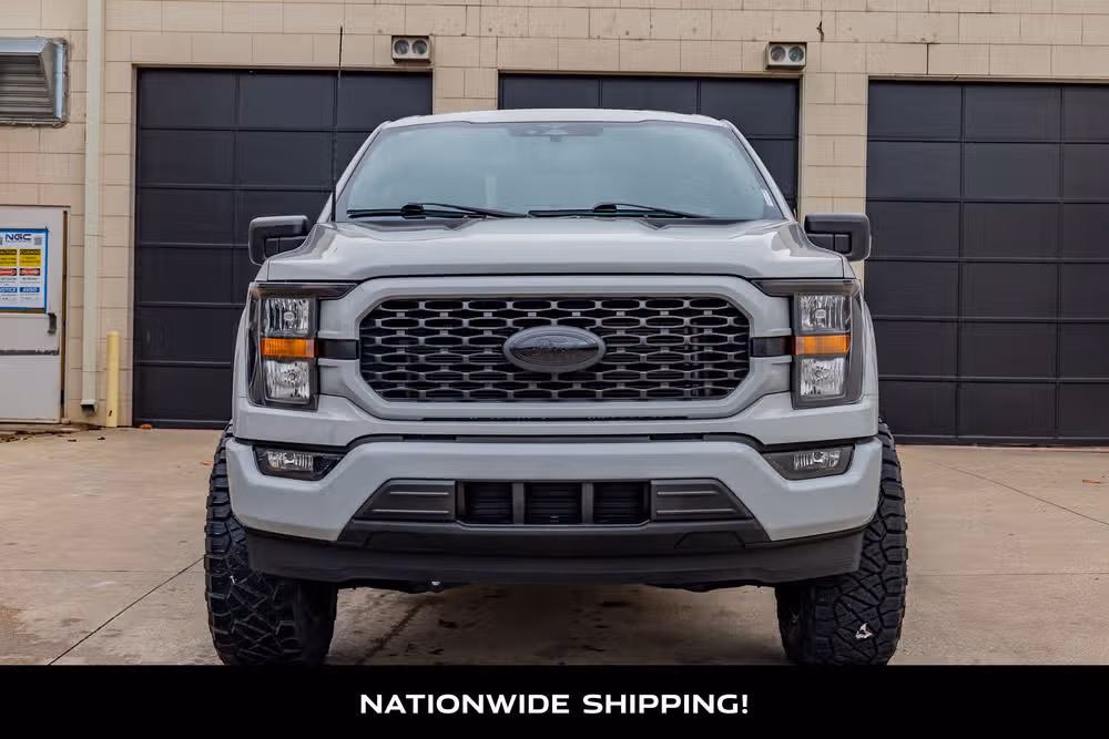 2023 Ford F-150 XL SuperCrew Image 4