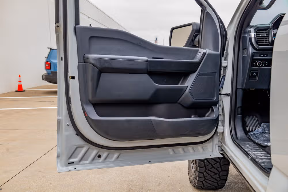 2023 Ford F-150 XL SuperCrew Image 34