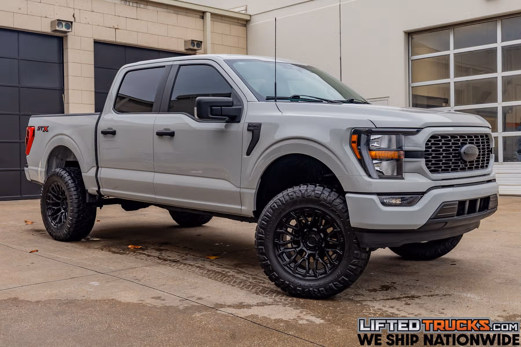 2023 Ford F-150 XL SuperCrew Image 1
