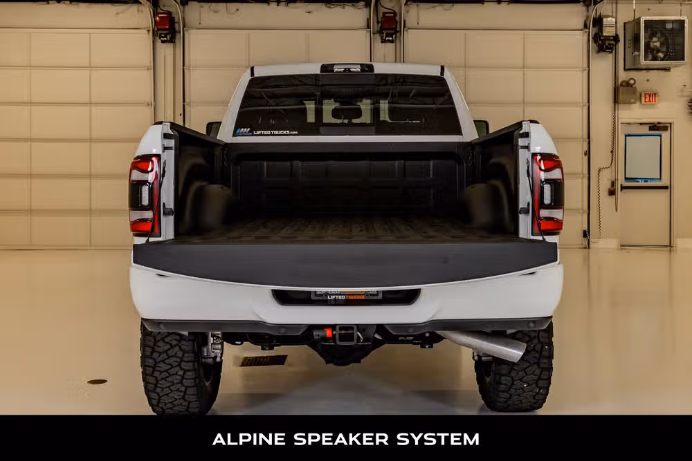 2023 Ram 2500 Laramie Crew Cab Image 9