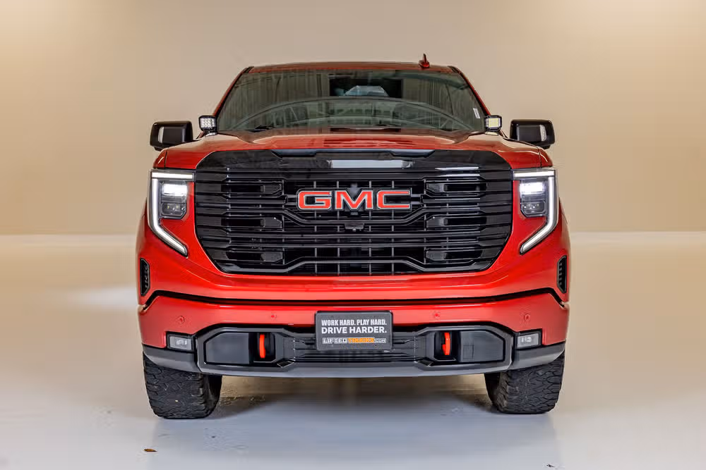 2024 GMC Sierra 1500 AT4 Crew Cab Image 2