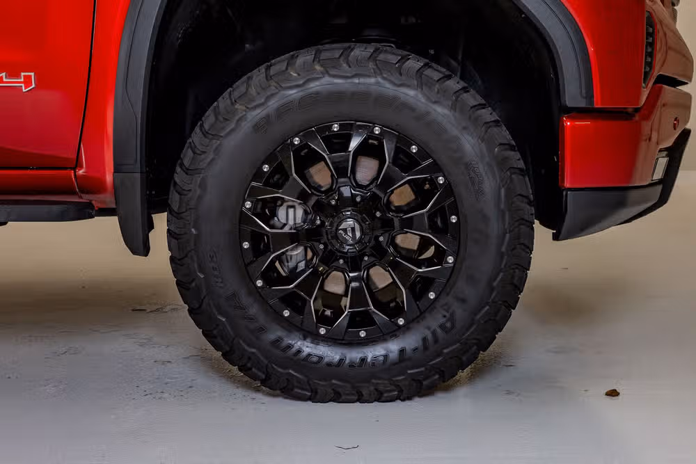 2024 GMC Sierra 1500 AT4 Crew Cab Image 11