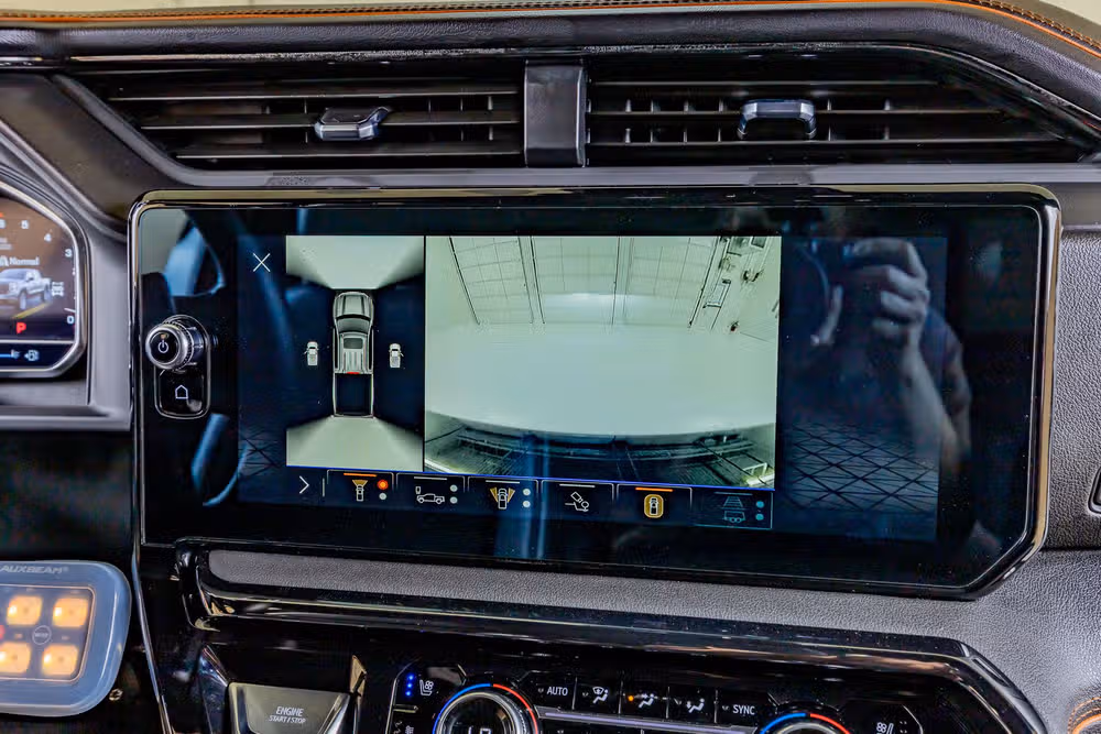 2024 GMC Sierra 1500 AT4 Crew Cab Image 25