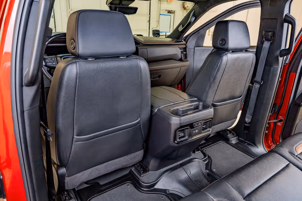 2024 GMC Sierra 1500 AT4 Crew Cab Image 33