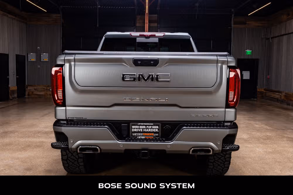 2024 GMC Sierra 1500 Denali Ultimate Crew Cab Image 8