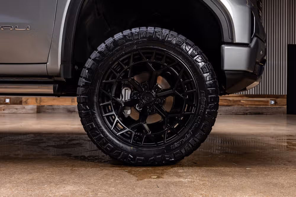 2024 GMC Sierra 1500 Denali Ultimate Crew Cab Image 12