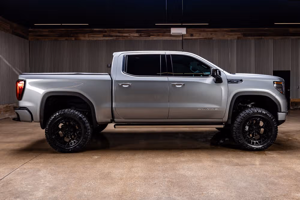 2024 GMC Sierra 1500 Denali Ultimate Crew Cab Image 11