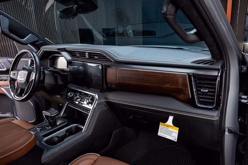 2024 GMC Sierra 1500 Denali Ultimate Crew Cab Image 18