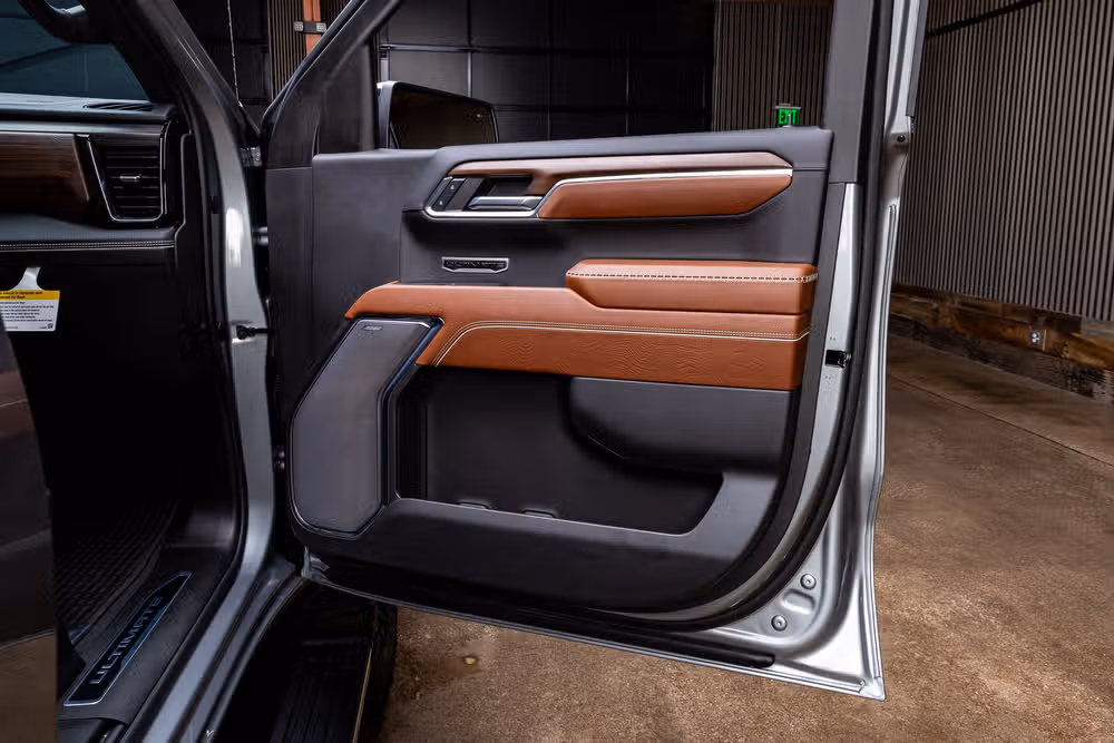 2024 GMC Sierra 1500 Denali Ultimate Crew Cab Image 37
