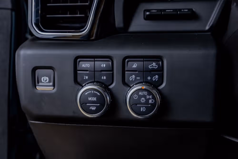 2024 GMC Sierra 3500HD Denali Reserve Crew Cab Image 22