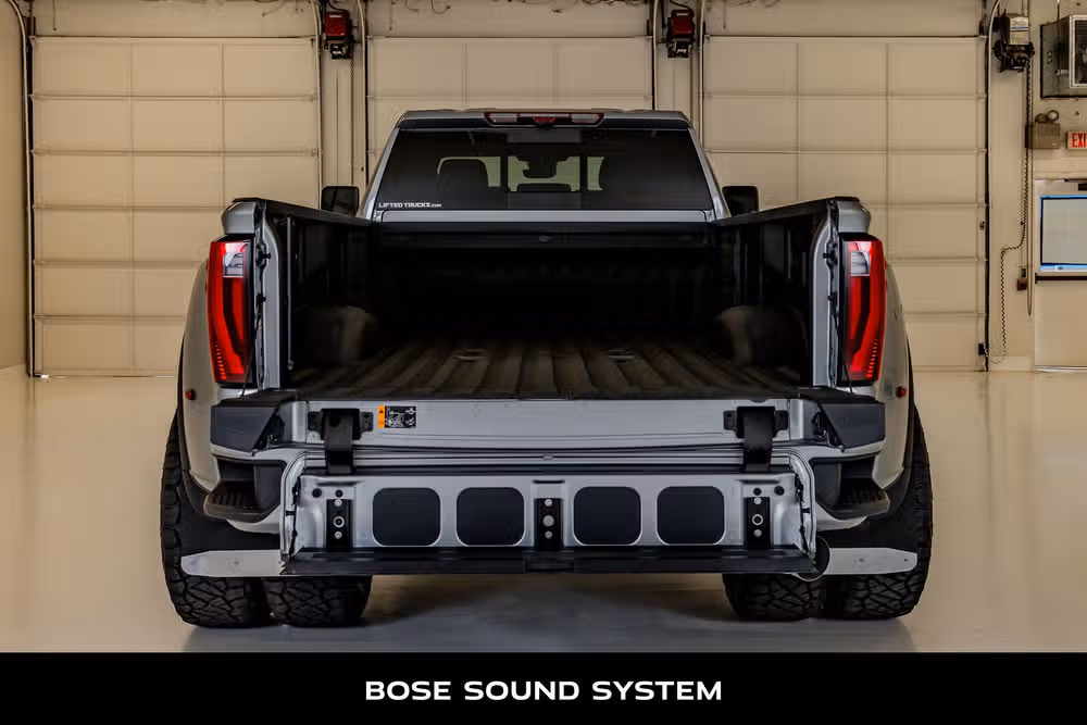2024 GMC Sierra 3500HD Denali Reserve Crew Cab Image 9