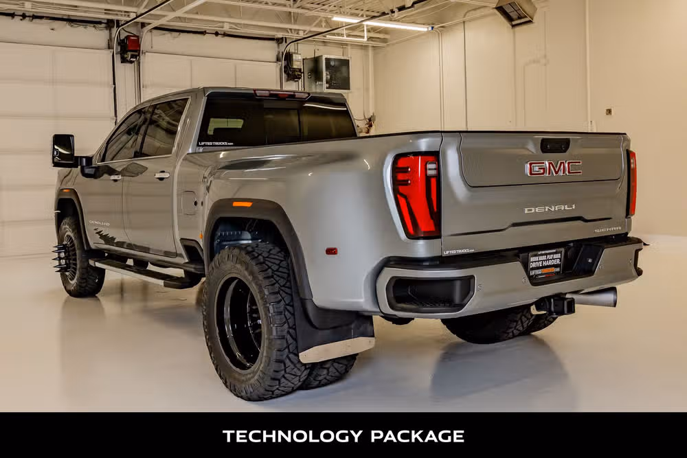 2024 GMC Sierra 3500HD Denali Reserve Crew Cab Image 7