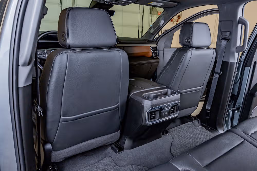 2024 GMC Sierra 3500HD Denali Reserve Crew Cab Image 34