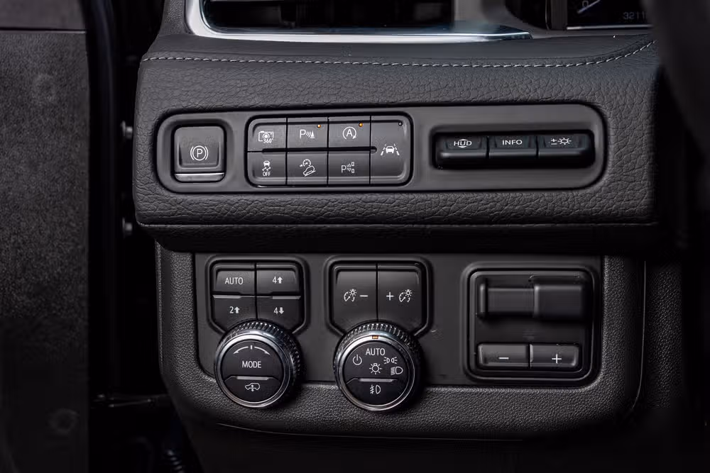 2023 GMC Yukon Denali Image 22