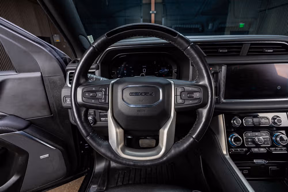 2023 GMC Yukon Denali Image 19