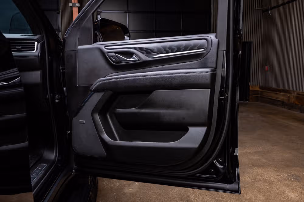 2023 GMC Yukon Denali Image 38