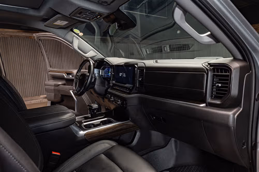 2025 Chevrolet Silverado 1500 LT Trail Boss Crew Cab Image 18