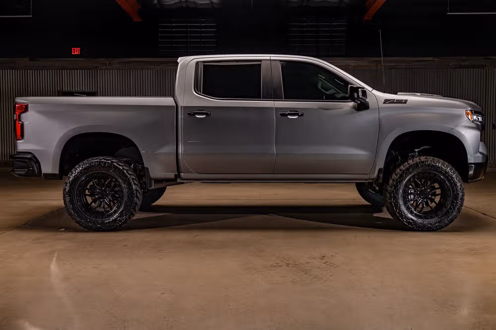 2025 Chevrolet Silverado 1500 LT Trail Boss Crew Cab Image 11