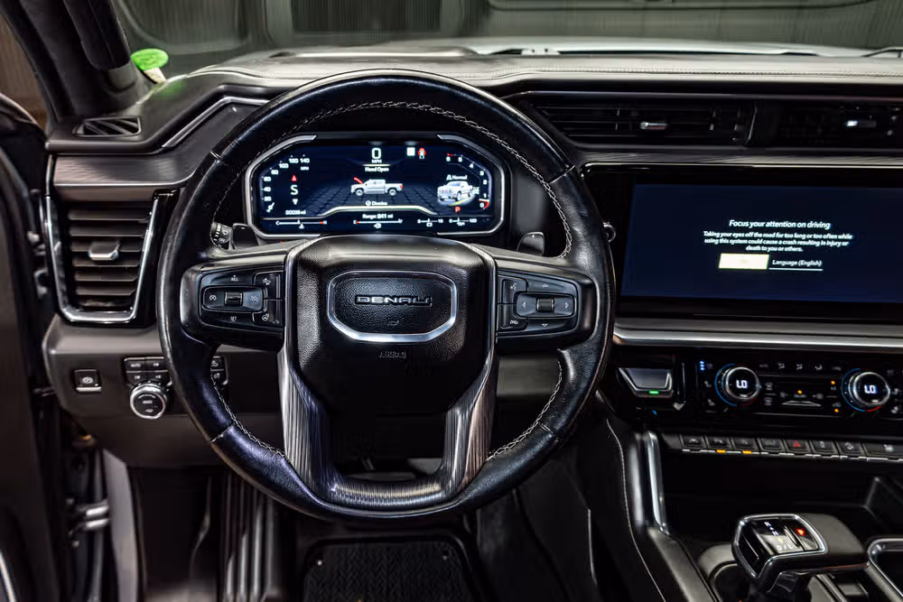 2023 GMC Sierra 1500 Denali Ultimate Crew Cab Image 18