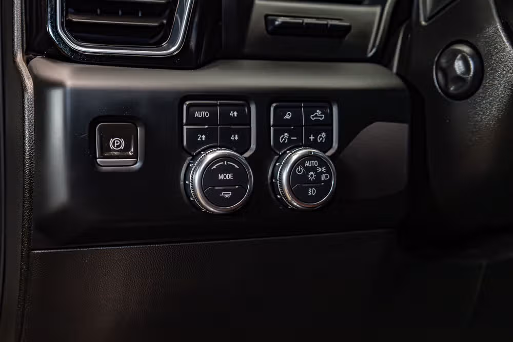 2023 GMC Sierra 1500 Denali Ultimate Crew Cab Image 20