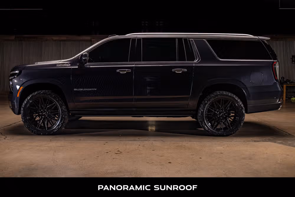 2025 Chevrolet Suburban High Country Image 6