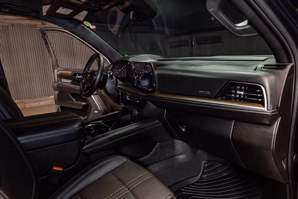 2025 Chevrolet Suburban High Country Image 14