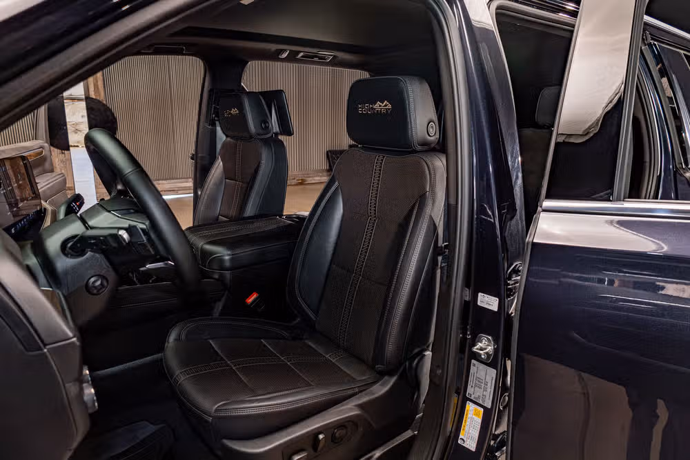 2025 Chevrolet Suburban High Country Image 20