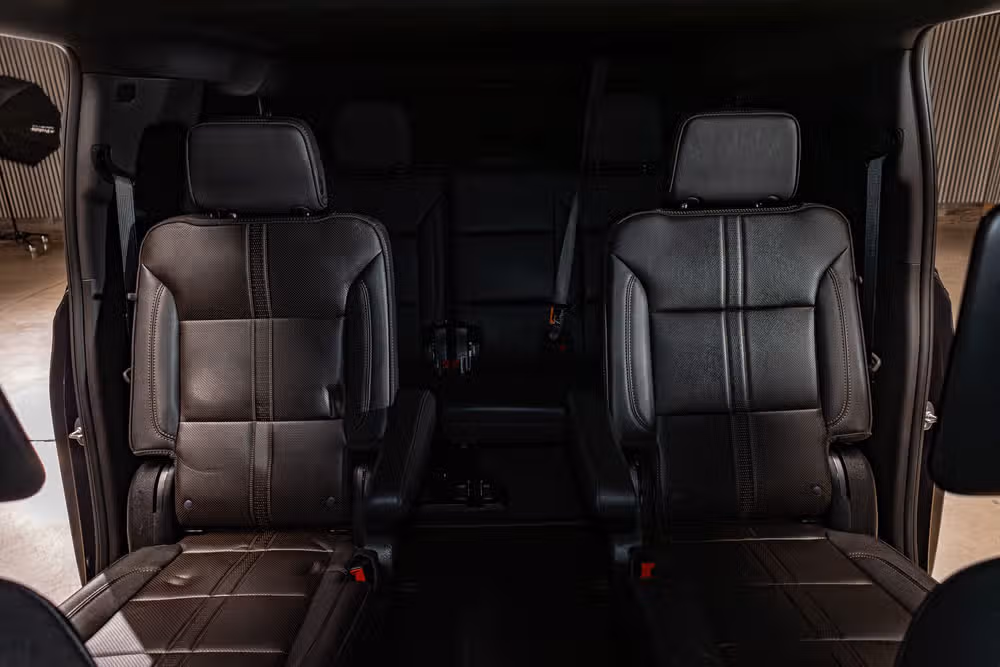 2025 Chevrolet Suburban High Country Image 24